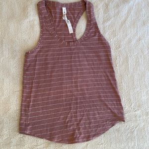 Lululemon size 2 mauve tank top